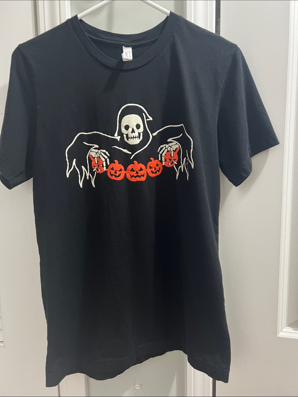 Women's Black Halloween Skull & Pumpkin Graphic Tee